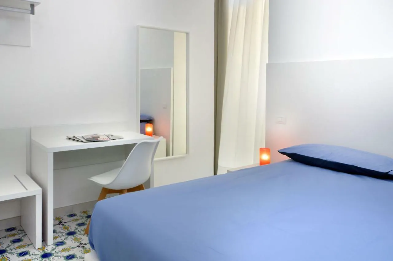 Hotel Casa Teresella Neapol 3*,